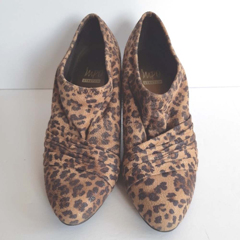Leopard slip-in shoes/booties